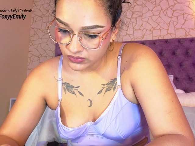 Emily-Foxyy