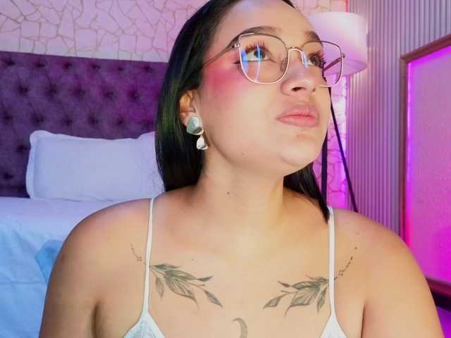 Emily-Foxyy