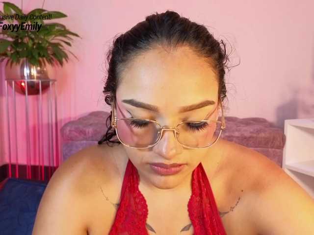 Emily-Foxyy