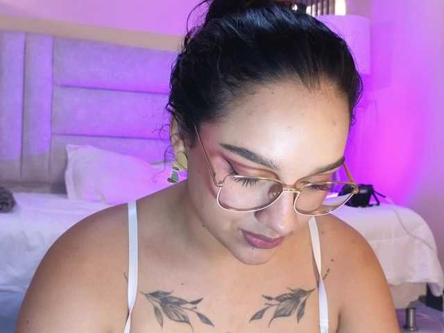 Emily-Foxyy
