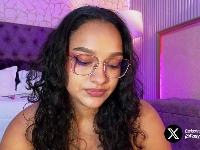 Emily-Foxyy