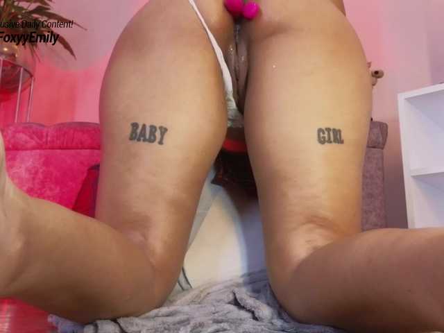 Emily-Foxyy's BongaCams show and profile