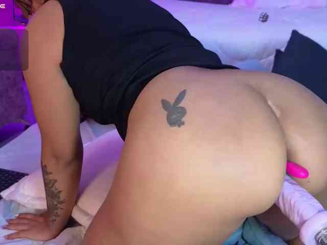 Emily-Foxyy