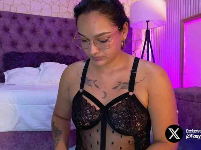 Emily-Foxyy