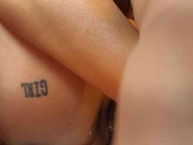 Emily-Foxyy webcam