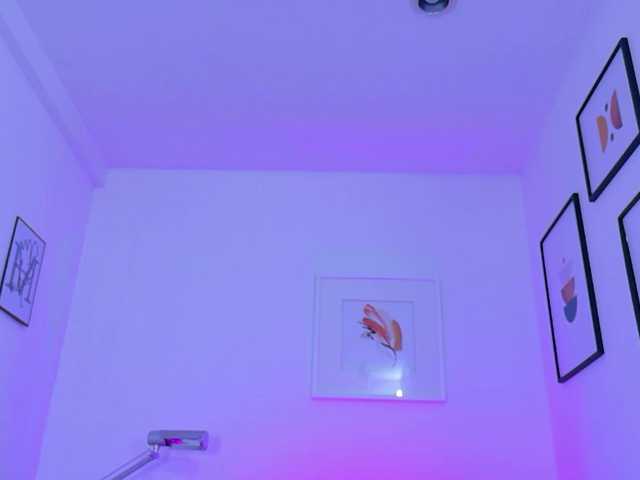 skinnyprinces live cam on BongaCams