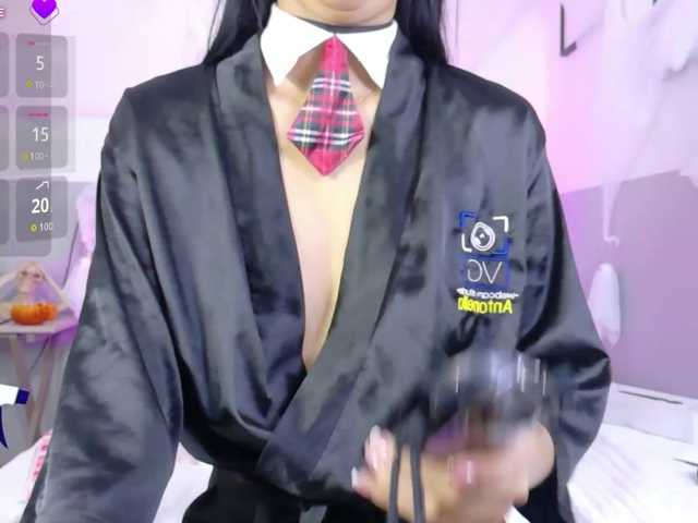 skinnyprinces live cam on BongaCams