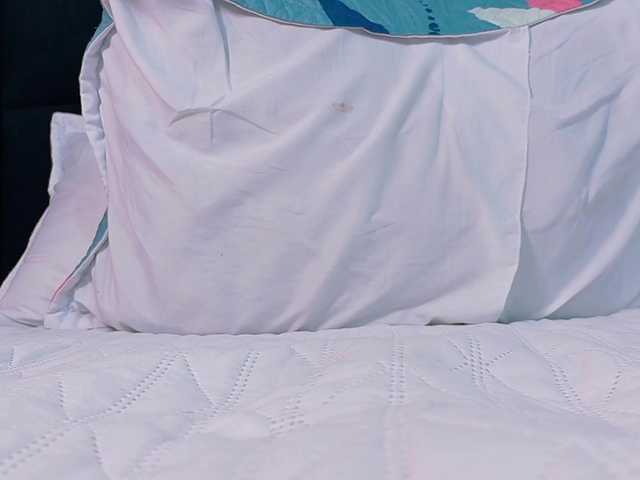 skinnyprinces's BongaCams show and profile