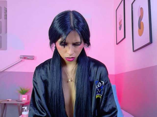 skinnyprinces live cam on BongaCams