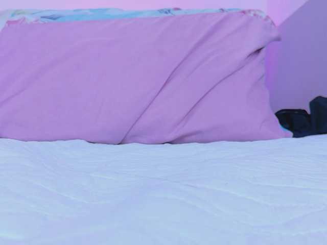 skinnyprinces live cam on BongaCams