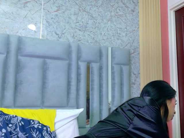 skinnyprinces live cam on BongaCams