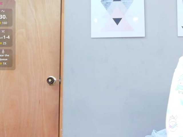 skinnyprinces live cam on BongaCams