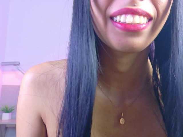 skinnyprinces live cam on BongaCams