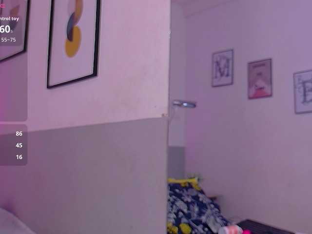 skinnyprinces live cam on BongaCams