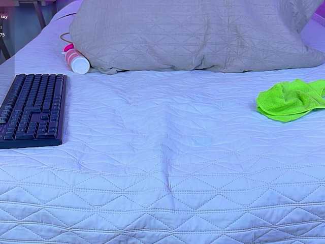 skinnyprinces live webcam show