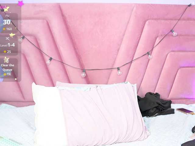 skinnyprinces live cam on BongaCams