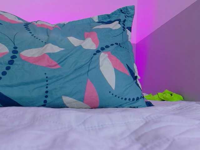 skinnyprinces live cam on BongaCams