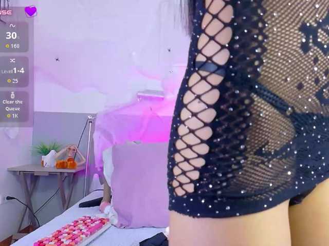 skinnyprinces live cam on BongaCams