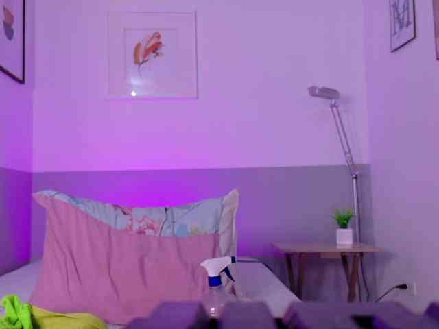 Модель: skinnyprinces