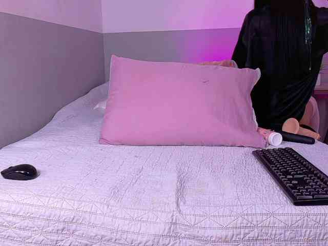 skinnyprinces webcam