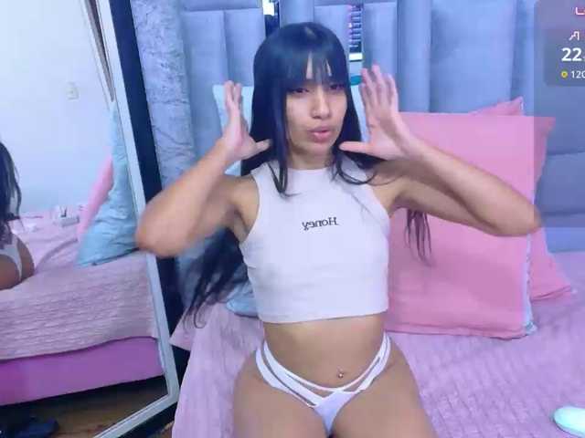 littleeemiily live cam on BongaCams