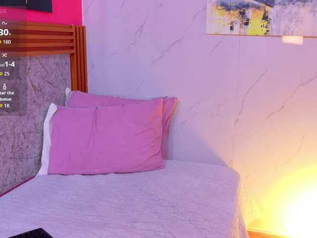 littleeemiily live cam on BongaCams