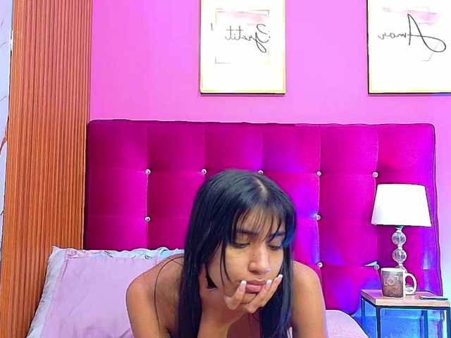 littleeemiily live cam on BongaCams