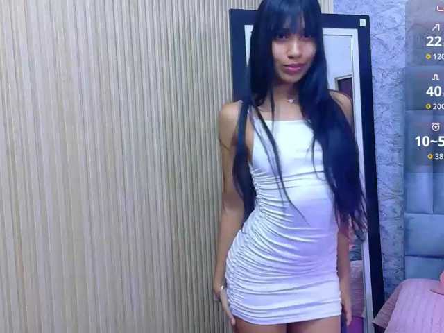 littleeemiily live cam on BongaCams