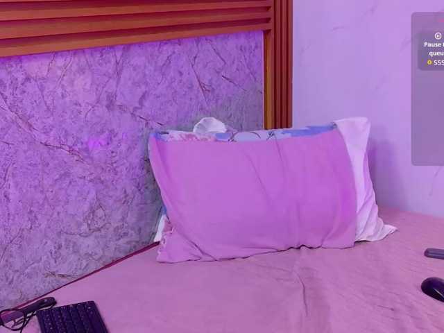 littleeemiily live cam on BongaCams