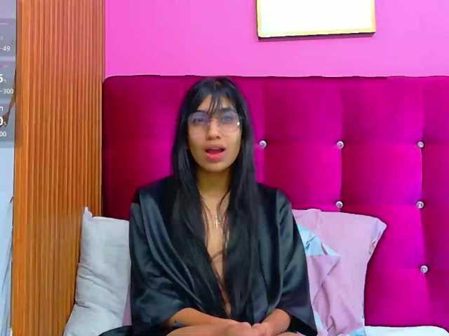 littleeemiily live cam on BongaCams