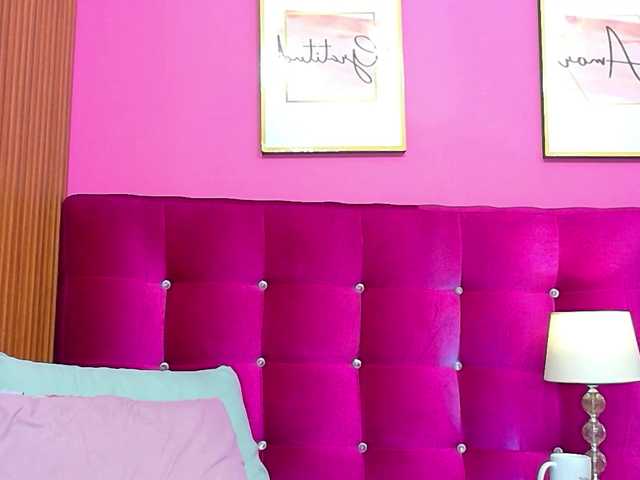 littleeemiily live webcam show