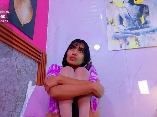 littleeemiily live cam on BongaCams