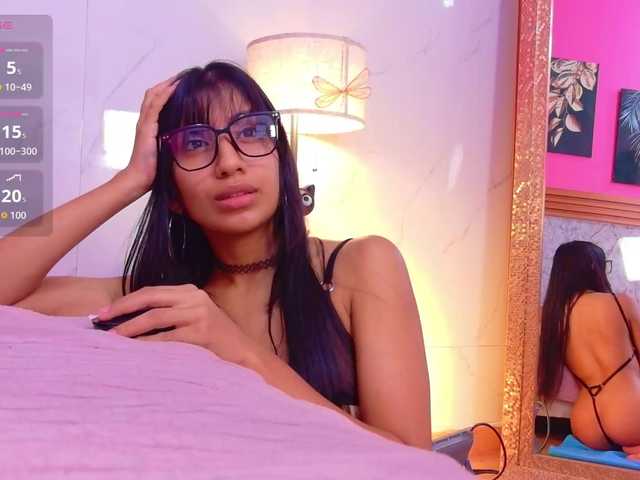 littleeemiily live cam on BongaCams