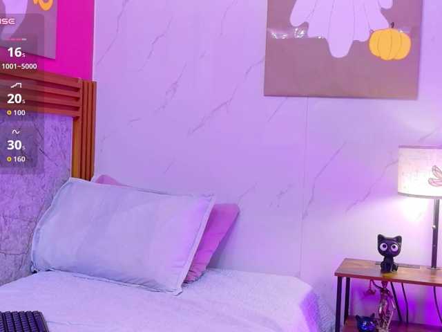 littleeemiily live cam on BongaCams