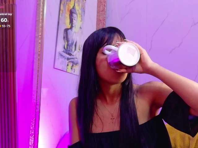 littleeemiily live cam on BongaCams