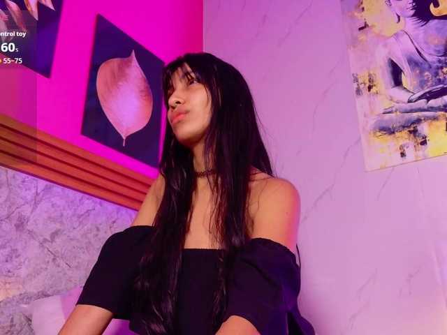 littleeemiily live cam on BongaCams