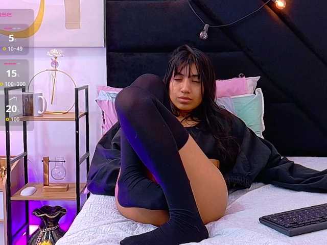 littleeemiily live cam on BongaCams
