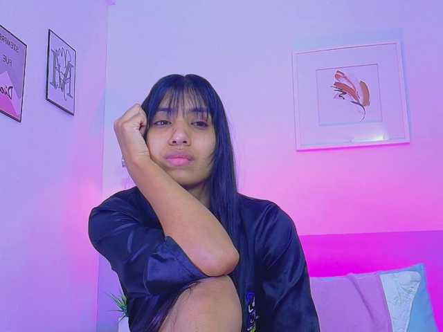 littleeemiily live cam on BongaCams