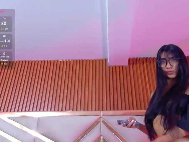 littleeemiily live cam on BongaCams