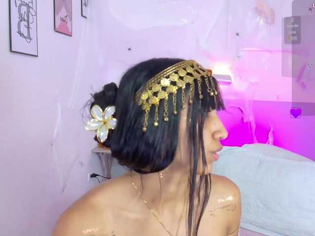 littleeemiily live cam on BongaCams