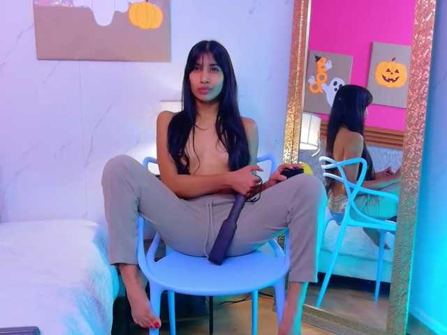 littleeemiily live cam on BongaCams