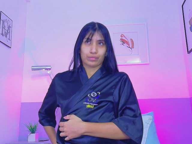 littleeemiily live cam on BongaCams