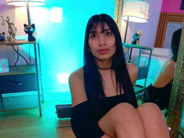 littleeemiily live cam on BongaCams