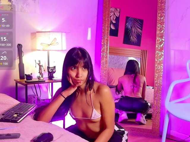 littleeemiily live cam on BongaCams