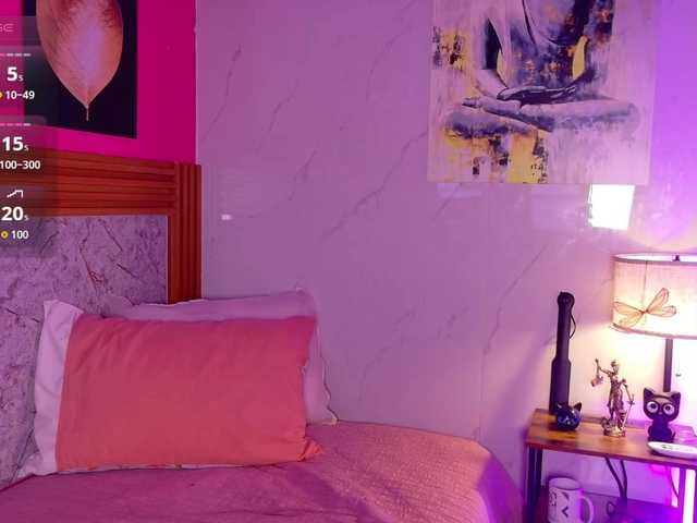 littleeemiily live cam on BongaCams