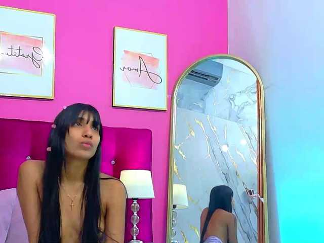 littleeemiily live cam on BongaCams