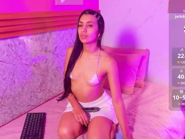 littleeemiily live cam on BongaCams
