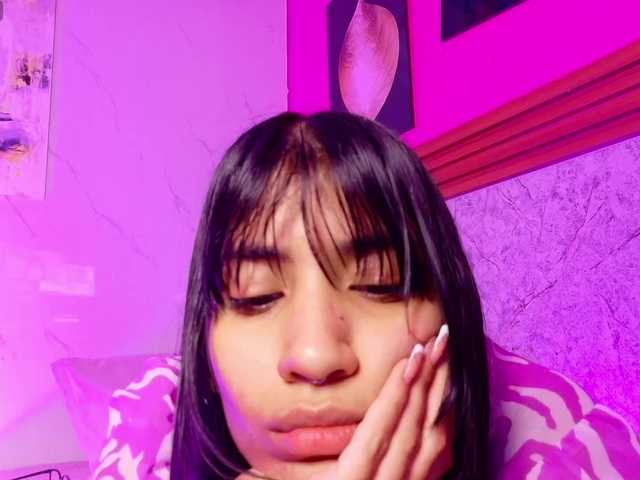 littleeemiily live cam on BongaCams