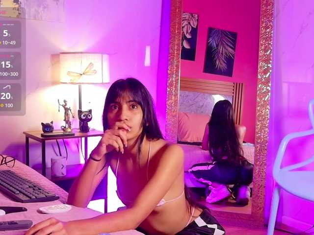 littleeemiily live cam on BongaCams