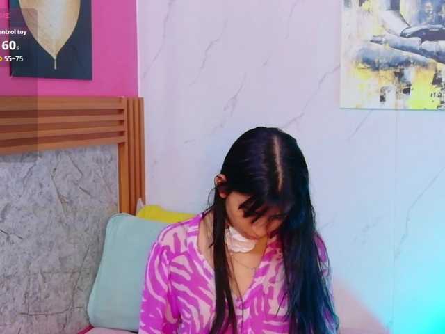 littleeemiily live cam on BongaCams